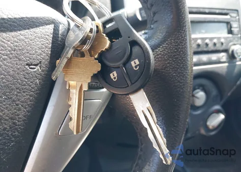 2014 Nissan Versa Note Sv z USA, uszkodzony, nr VIN 3N1CE2CP4EL393453